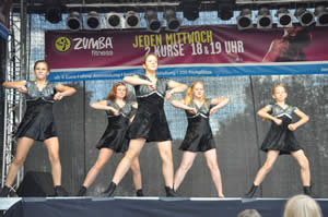 Die Crazy Dancer zum Sommerfest in Jena Ost